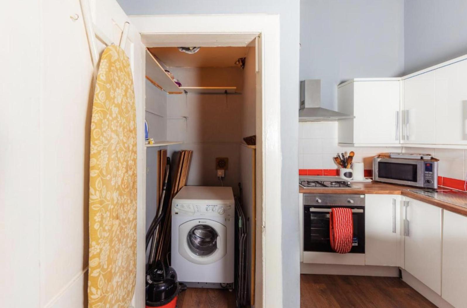 Warm Apartment By Holyrood Palace! เอดินบะระ ภายนอก รูปภาพ